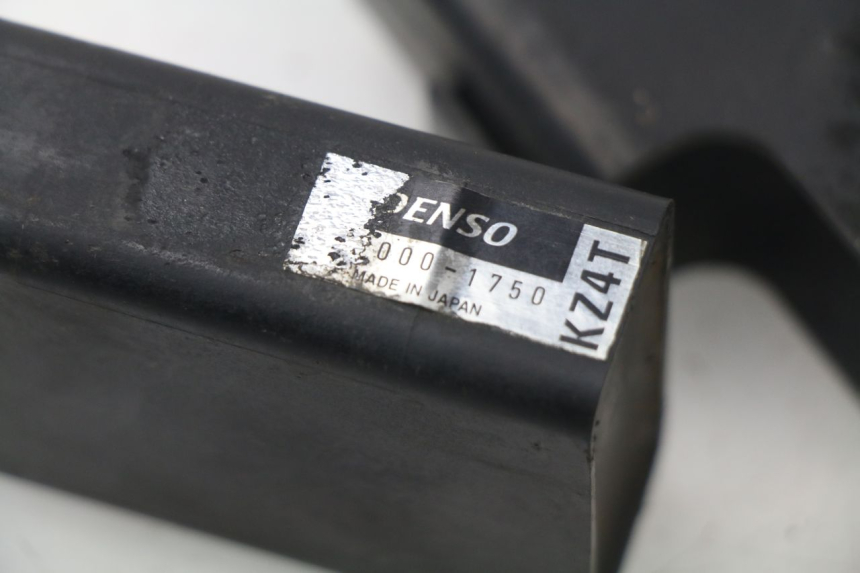 photo de CDI STEUERGERÄT HONDA CR 125 (2000 - 2001) - Alternative Perspektive