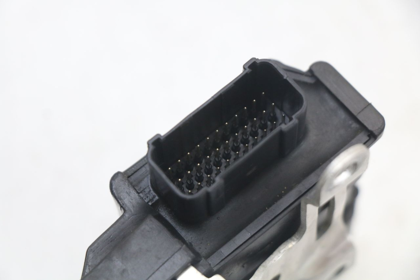 photo de CDI STEUERGERÄT HONDA CRF R 250 (2020 - 2021) - Technische Nahaufnahme