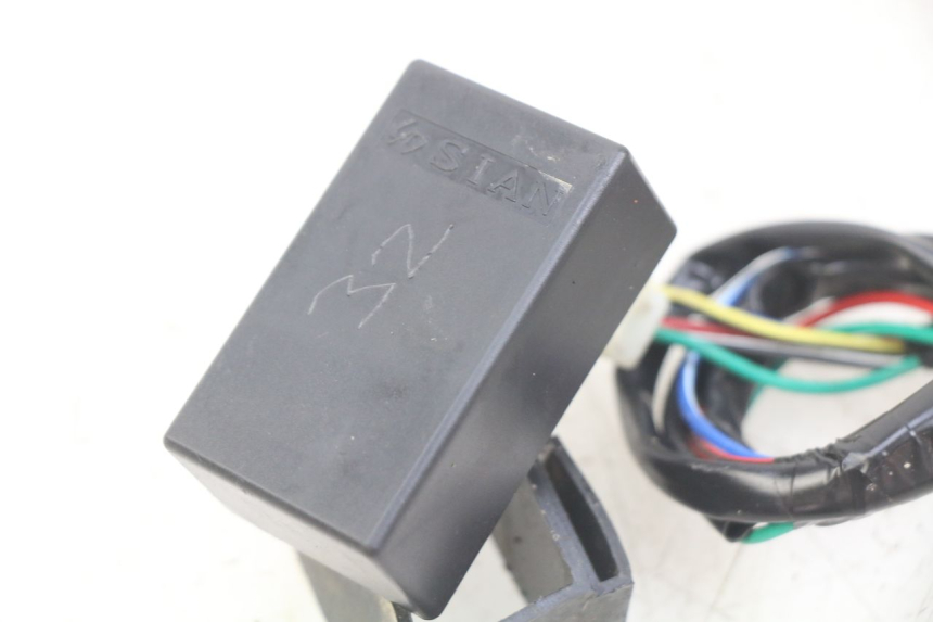 photo de CDI-STEUERGERäT CCR DIRT BIKE 125 - Technische Nahaufnahme