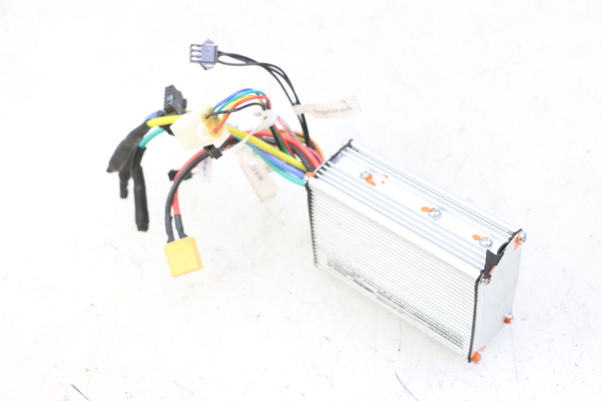 photo de CDI STEUERGERÄT URBANGLIDE E-CROSS PRO 1 - Technische Nahaufnahme