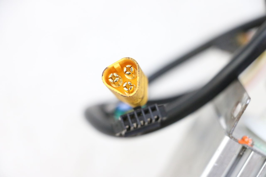 photo de CDI STEUERGERÄT KUKIRIN G2 MASTER 1 - Oberflächenzustand und Material