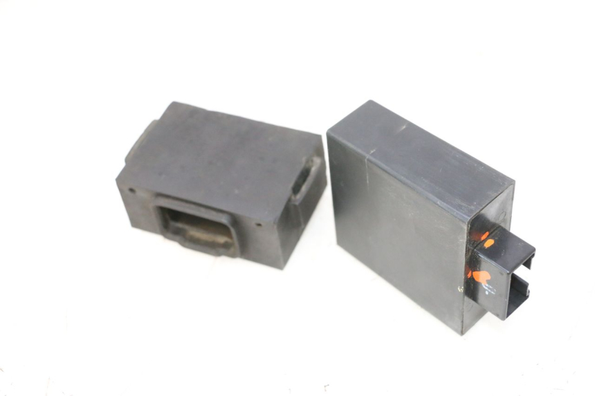 photo de CDI STEUERGERÄT KAWASAKI GPX F ZX750F 750 (1986 - 1990) - Alternative Perspektive