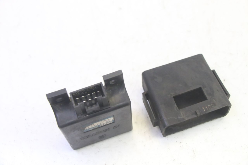 photo de CDI STEUERGERÄT KAWASAKI GPX R WARBIRD 600 (1988 - 1993) - Zoom auf Gebrauchszustand