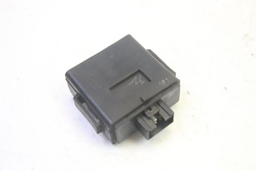 photo de CDI STEUERGERÄT KAWASAKI GPZ RX 1000 (1986 - 1988) - Zoom auf Gebrauchszustand