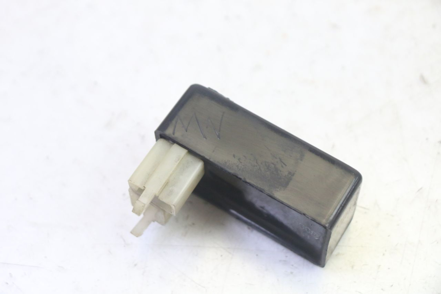 photo de CDI STEUERGERÄT KYMCO GRAND DINK 125 (2002 - 2007) - Alternative Perspektive