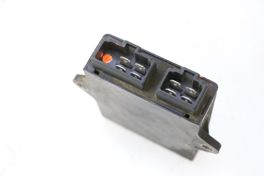 photo de CDI STEUERGERÄT SUZUKI GSX F GSXF 750 (1988 - 1998) - Technische Nahaufnahme