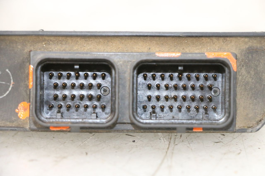 photo de CDI STEUERGERÄT SUZUKI GSXR GSX-R 1000 (2003 - 2004) - Details der Befestigungspunkte