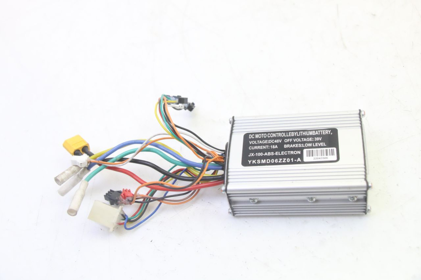 photo de CDI STEUERGERÄT HITWAY H5 1 - Zoom auf Gebrauchszustand