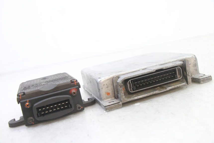 photo de CDI STEUERGERÄT BMW K 75 RT 750 (1989 - 1997) - Technische Nahaufnahme