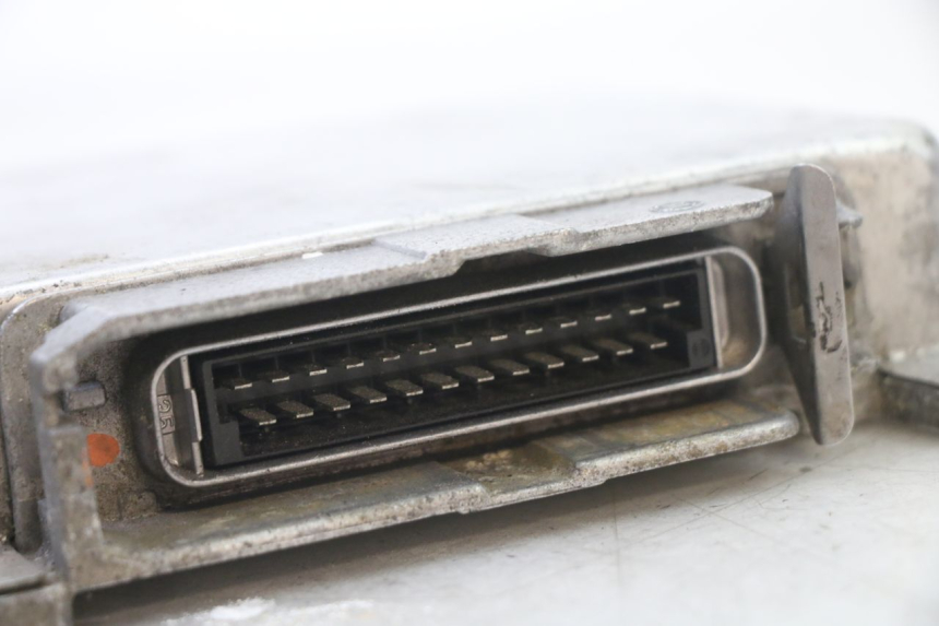 photo de CDI STEUERGERÄT BMW K 75 RT 750 (1989 - 1997) - Details der Befestigungspunkte