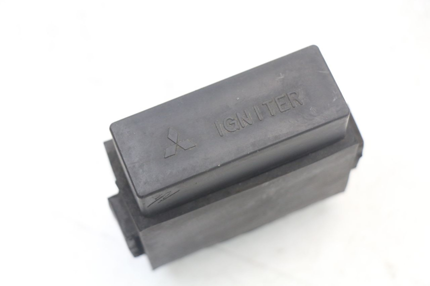 photo de CDI STEUERGERÄT KAWASAKI GTR 1000 (1994 - 2004) - Alternative Perspektive