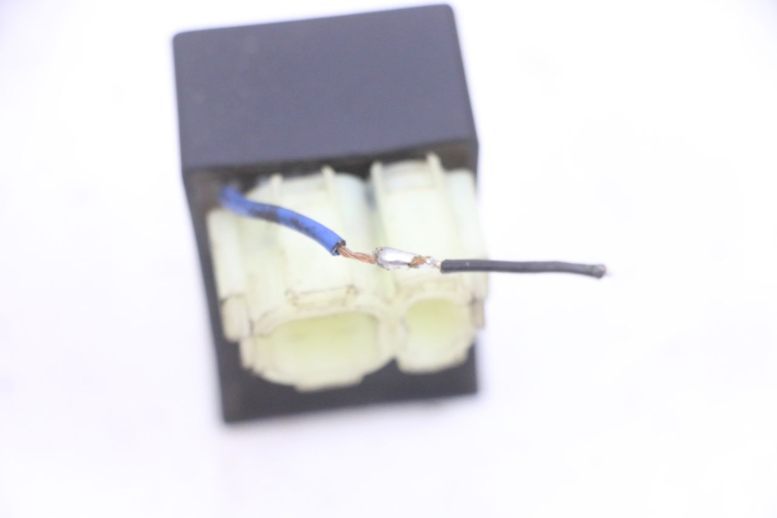 photo de CDI-STEUERGERäT PEUGEOT KISBEE 4T 50 (2010 - 2017) - Technische Nahaufnahme