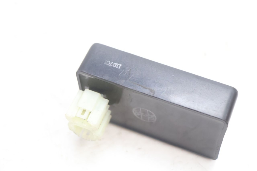 photo de CDI STEUERGERÄT SYM MIO 50 (2005 - 2010) - Detailansicht des Bauteils