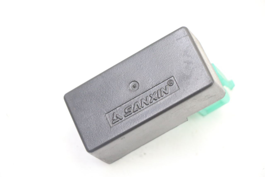 photo de CDI-STEUERGERäT PEUGEOT KISBEE 4T 50 (2018 - 2022) - Technische Nahaufnahme