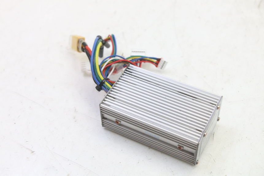 photo de CDI STEUERGERÄT PUNK ELECTRIC RIDER 1 - Detailansicht des Bauteils