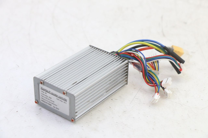 photo de CDI STEUERGERÄT PUNK ELECTRIC RIDER 1 - Zoom auf Gebrauchszustand