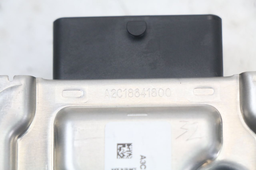 photo de CDI STEUERGERÄT ROYAL ENFIELD CONTINENTAL GT 650 (2019 - 2024) - Details der Befestigungspunkte