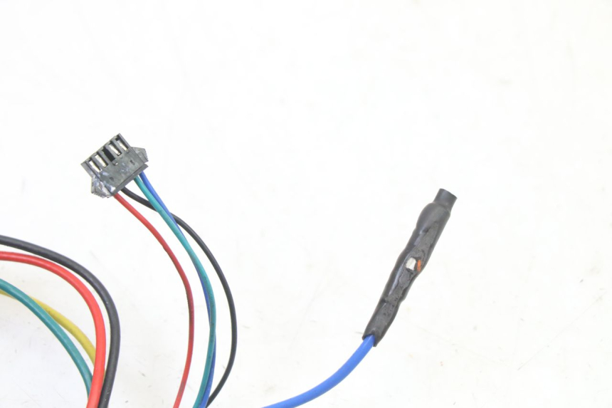 photo de CDI STEUERGERÄT HERO S10 1 - Details der Befestigungspunkte