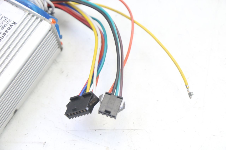 photo de CDI STEUERGERÄT HERO S10 1 - Oberflächenzustand und Material