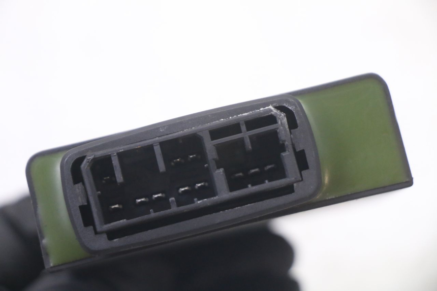 photo de CDI STEUERGERÄT APRILIA SCARABEO GT TOURING 125 (1999 - 2005) - Alternative Perspektive