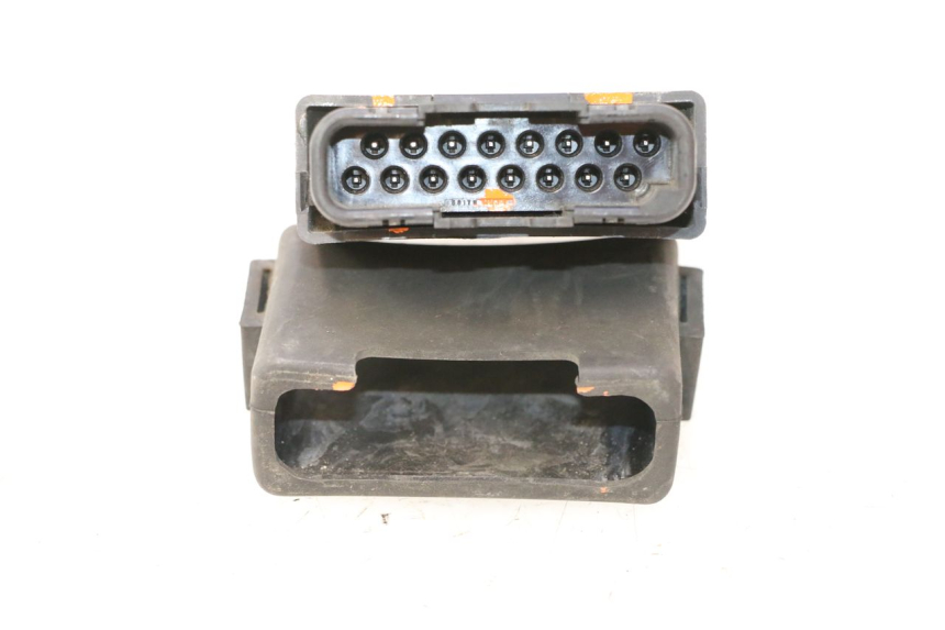 photo de CDI STEUERGERÄT HONDA ST PAN EUROPEAN 1100 (1990 - 2002) - Technische Nahaufnahme