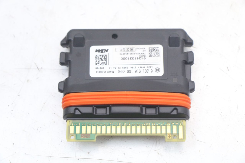 photo de CDI STEUERGERÄT HUSQVARNA SVARTPILEN 401 (2018 - 2023) - Zoom auf Gebrauchszustand