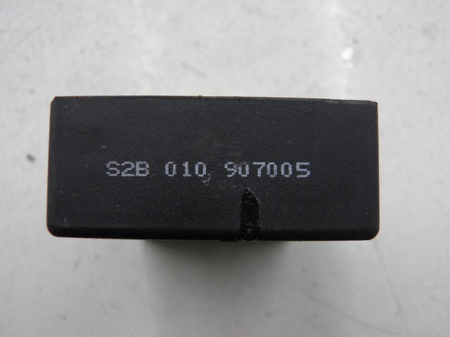 photo de CDI STEUERGERÄT SYM FIDDLE 50 (2008 - 2010) - Detailansicht des Bauteils