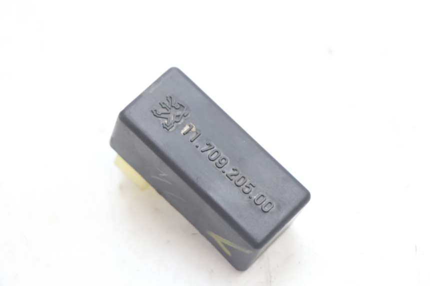 photo de CDI-STEUERGERäT PEUGEOT VIVACITY 50 (2004 - 2009) - Zoom auf Gebrauchszustand