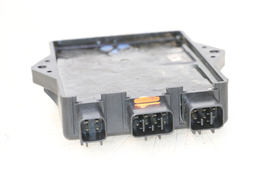photo de CDI STEUERGERÄT YAMAHA WAVE RUNNER GP R 1200 (2000 - 2003) - Zoom auf Gebrauchszustand