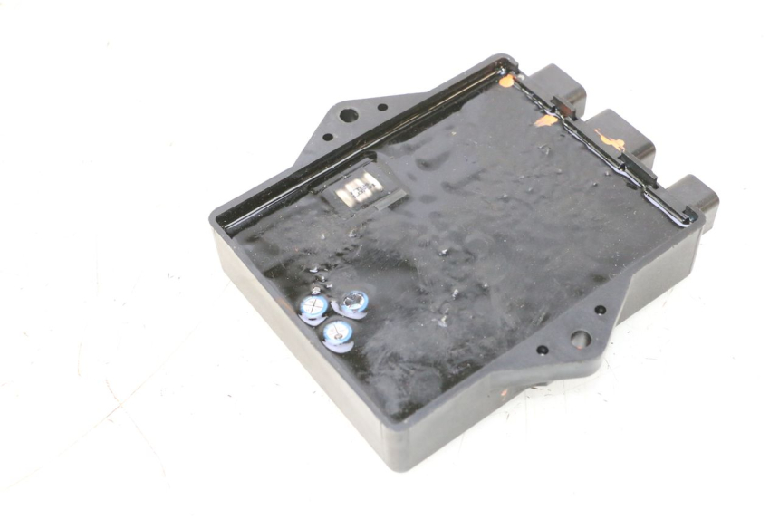 photo de CDI STEUERGERÄT YAMAHA WAVE RUNNER GP R 1200 (2000 - 2003) - Alternative Perspektive