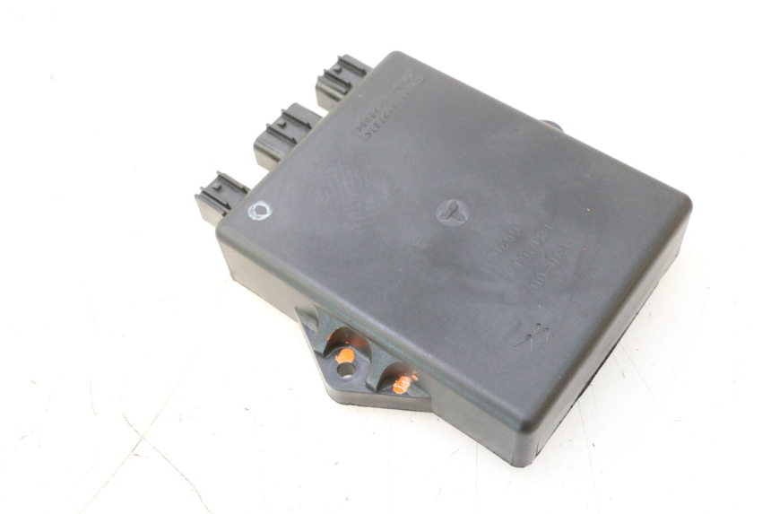 photo de CDI STEUERGERÄT YAMAHA WAVE RUNNER GP R 1200 (2000 - 2003) - Details der Befestigungspunkte