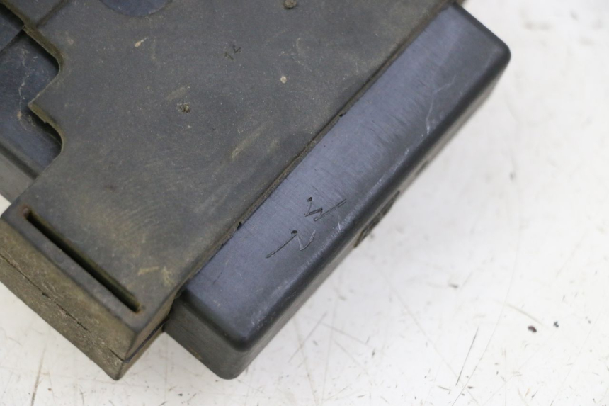 photo de CDI-STEUERGERäT YAMAHA YP MAJESTY 125 (2002 - 2006) - Details der Befestigungspunkte