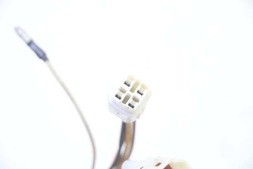 photo de CDI-STEUERGERäT YAMAHA YP MAJESTY 125 (2007 - 2010) - Oberflächenzustand und Material