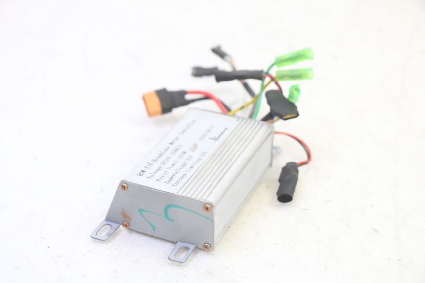 photo de CDI STEUERGERÄT MOOVWAY Z8 1 - Technische Nahaufnahme