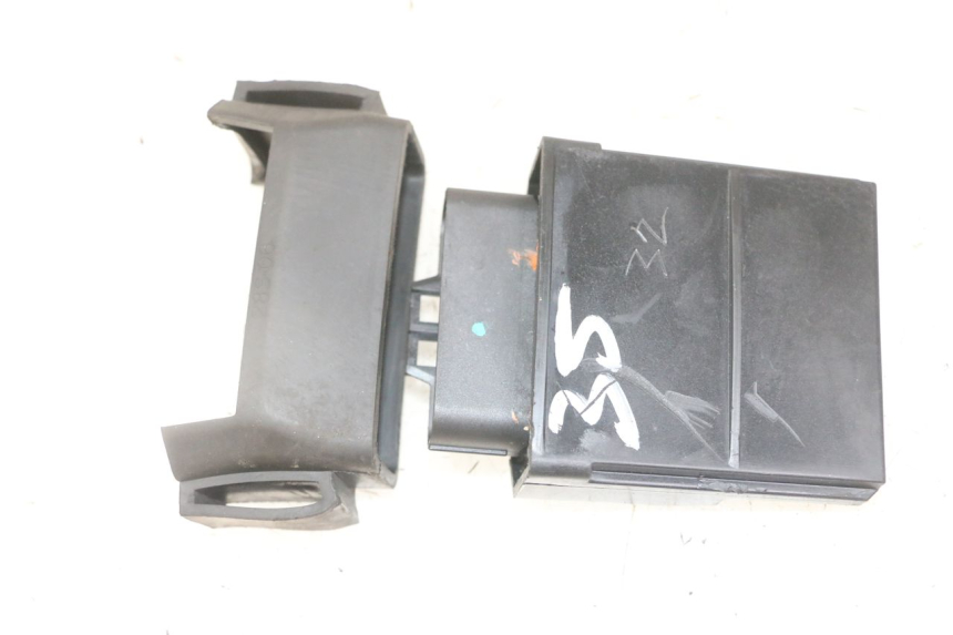 photo de EINSPRITZUNGSGEHÄUSE VENESI FLY RETRO 4T 50 (2020 - 2025) - Zoom auf Gebrauchszustand