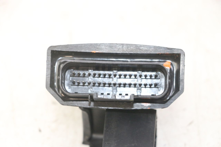 photo de EINSPRITZUNGSGEHÄUSE VENESI FLY RETRO 4T 50 (2020 - 2025) - Alternative Perspektive