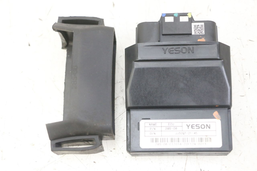 photo de EINSPRITZUNGSGEHÄUSE VENESI FLY RETRO 4T 50 (2020 - 2025) - Gesamtansicht des Produkts