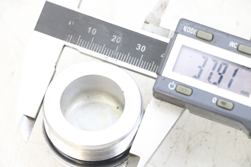 photo de GABELKAPPE SUZUKI SV N 650 (1999 - 2002) - Detailansicht des Bauteils