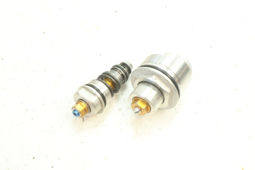 photo de GABELKAPPE YAMAHA YZF R6 600 (2008 - 2009) - Zoom auf Gebrauchszustand