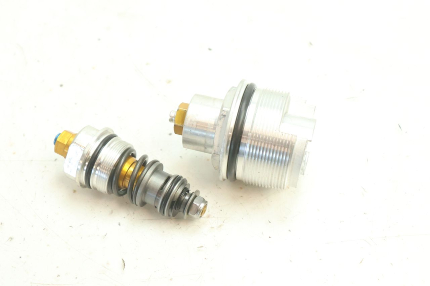 photo de GABELKAPPE YAMAHA YZF R6 600 (2008 - 2009) - Technische Nahaufnahme