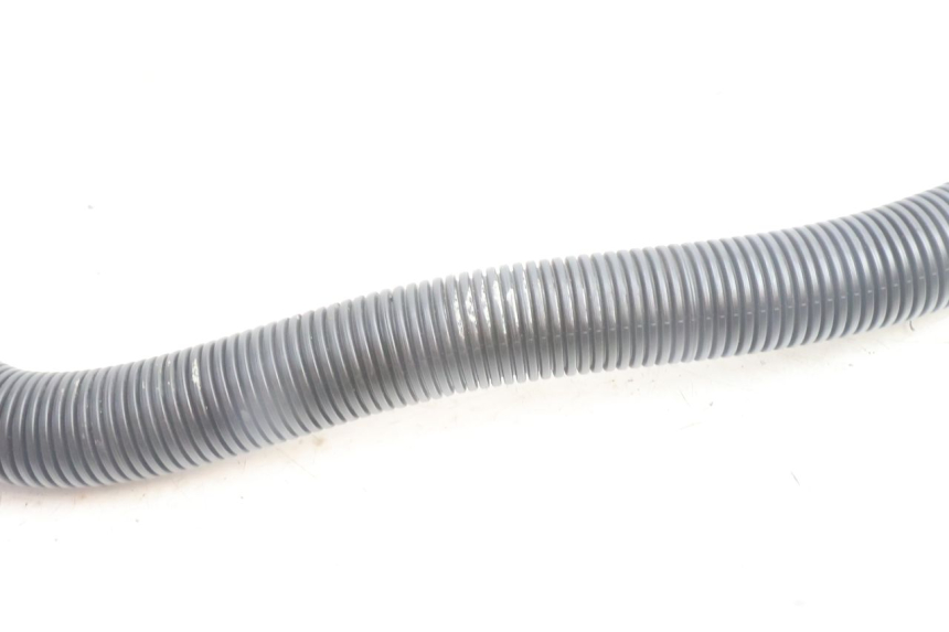 photo de DECKEL WASCHWASSERBEHÄLTER BMW C1 125 (2000 - 2003) - Details der Befestigungspunkte