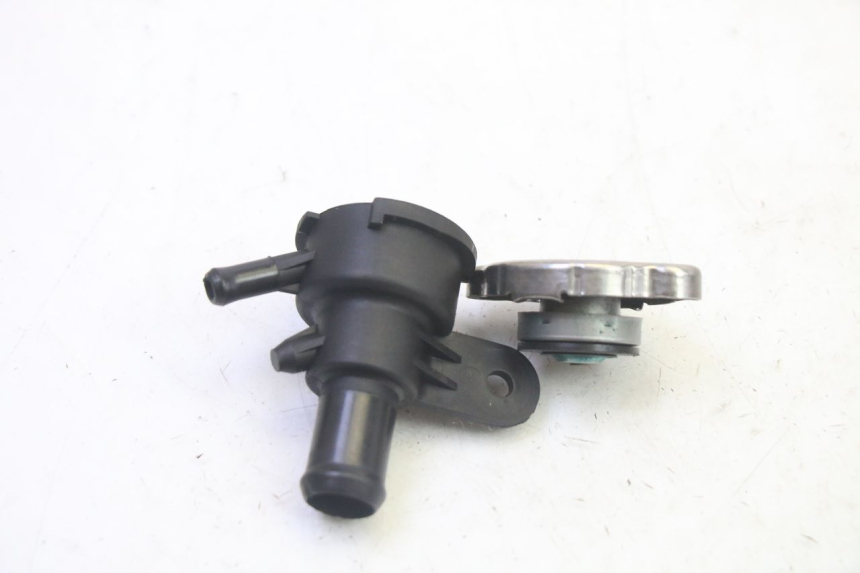 photo de KÜHLERDECKEL QUADRO 4 4D 350 (2015 - 2018) - Detailansicht des Bauteils