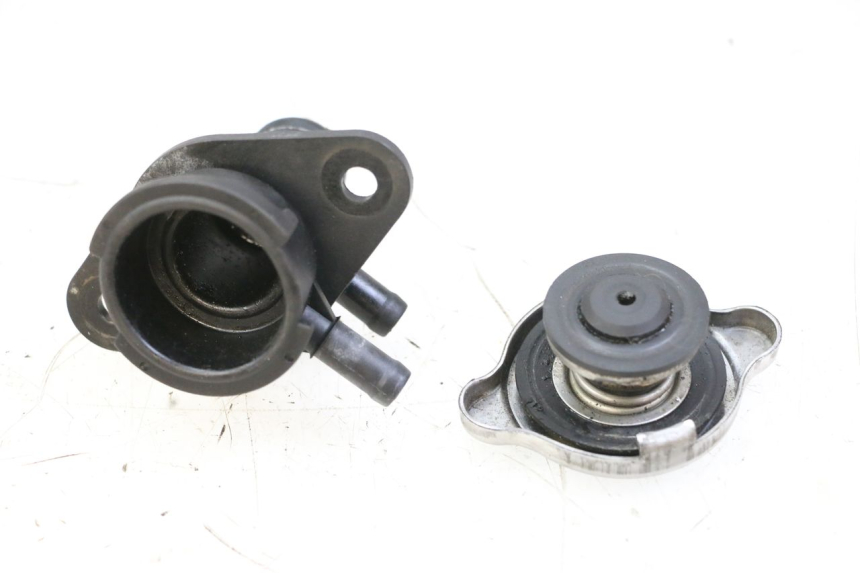 photo de KÜHLMITTELDECKEL BMW C1 125 (2000 - 2003) - Detailansicht des Bauteils