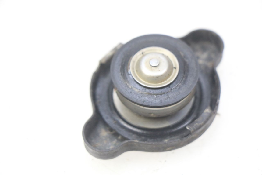 photo de KÜHLMITTELDECKEL HONDA CBR RR FIREBLADE 900 (1992 - 1994) - Detailansicht des Bauteils