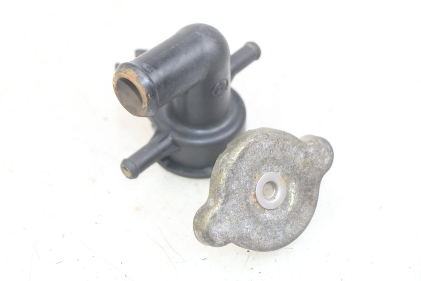 photo de KÜHLMITTELDECKEL HONDA FES PANTHEON 2T 125 (1998 - 2002) - Hauptansicht