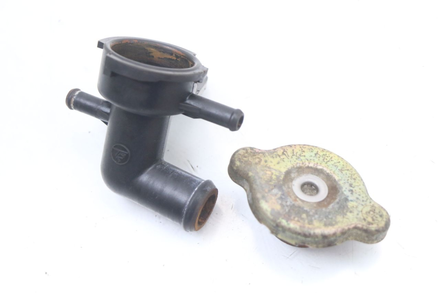 photo de KÜHLMITTELDECKEL HONDA FES PANTHEON 2T 125 (1998 - 2002) - Zoom auf Gebrauchszustand