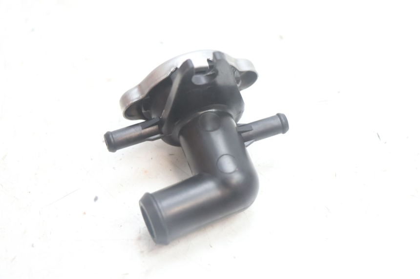 photo de KÜHLERDECKEL HONDA FJS SILVER WING SILVERWING 400 (2005 - 2008) - Alternative Perspektive