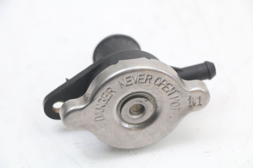 photo de KÜHLERDECKEL HYTRACK HY S 4X4 410 (2013 - 2016) - Alternative Perspektive