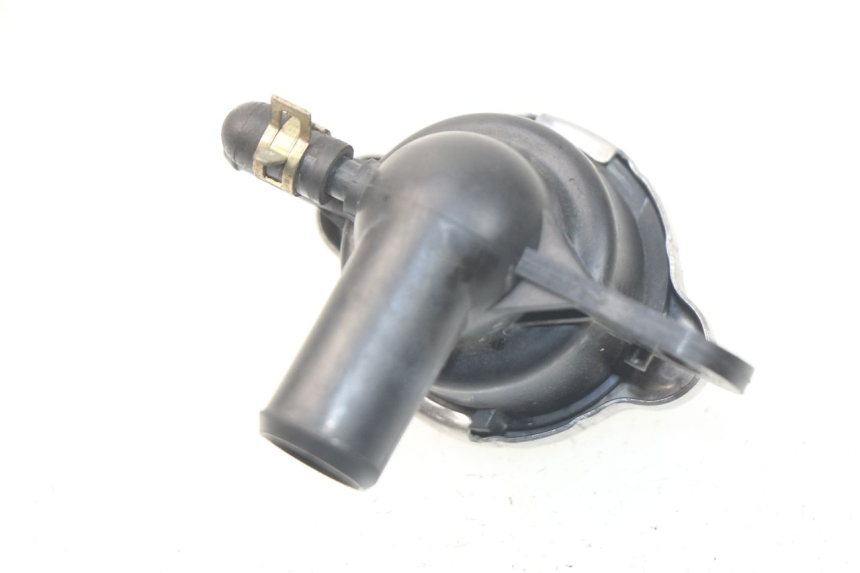 photo de KÜHLERDECKEL SYM JOYMAX 250 (2013 - 2017) - Detailansicht des Bauteils