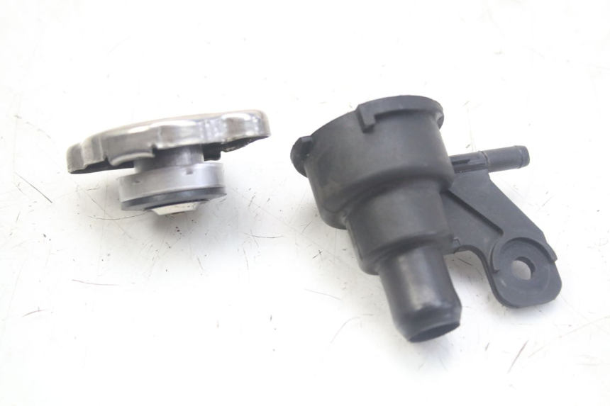 photo de KÜHLERDECKEL KYMCO X-CITING XCITING 400 (2014 - 2018) - Detailansicht des Bauteils